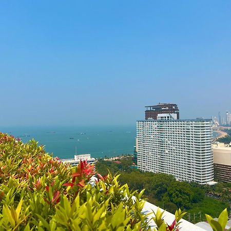Sea View Pattaya Beach @The Base Central باتايا المظهر الخارجي الصورة