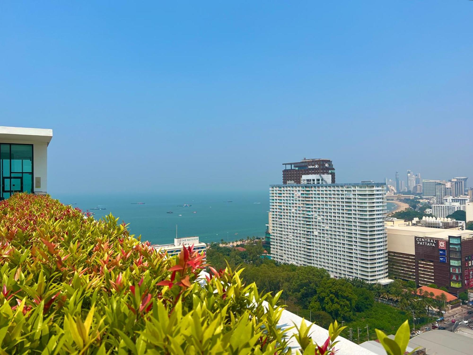 Sea View Pattaya Beach @The Base Central باتايا المظهر الخارجي الصورة
