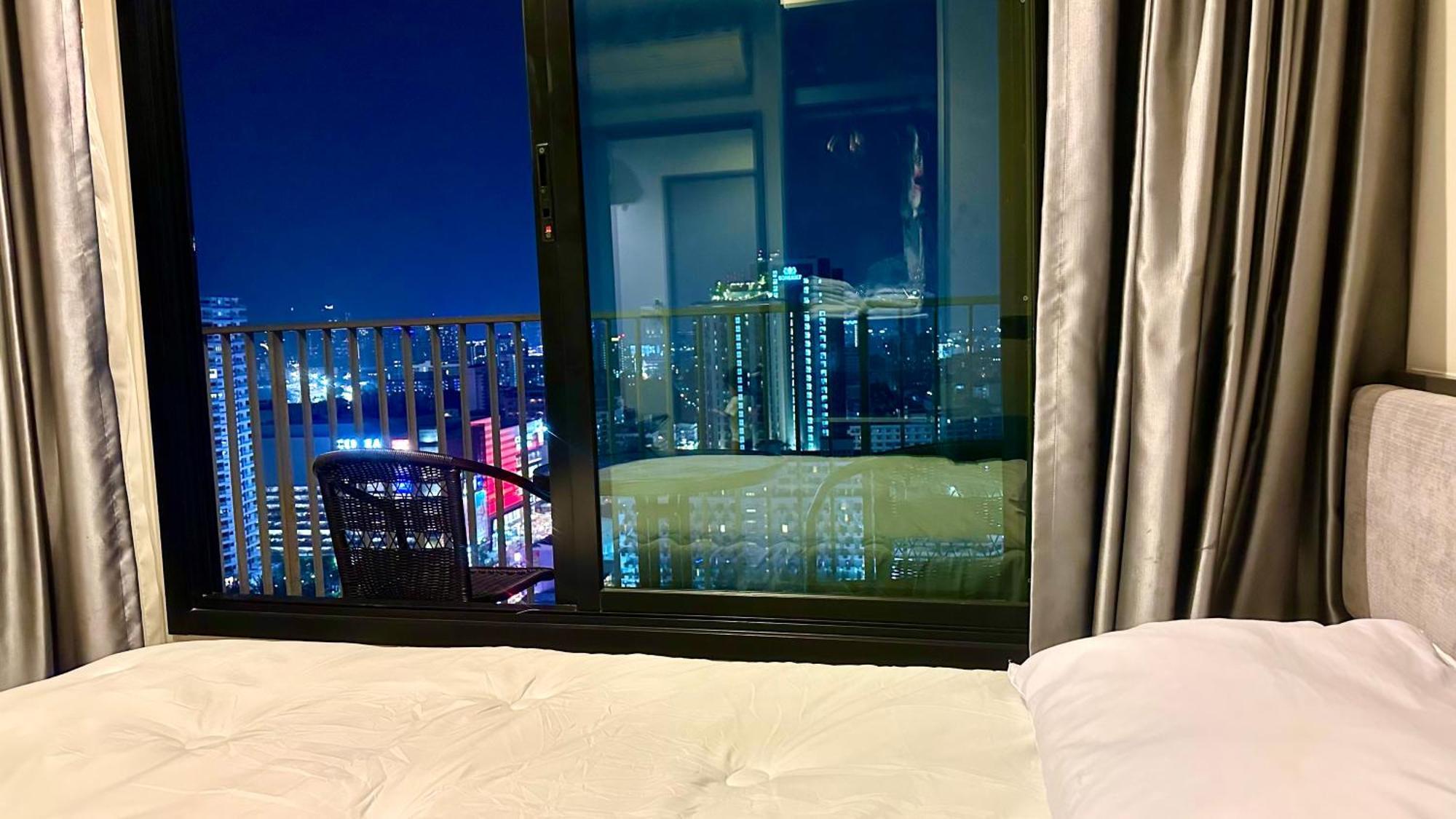 Sea View Pattaya Beach @The Base Central باتايا المظهر الخارجي الصورة