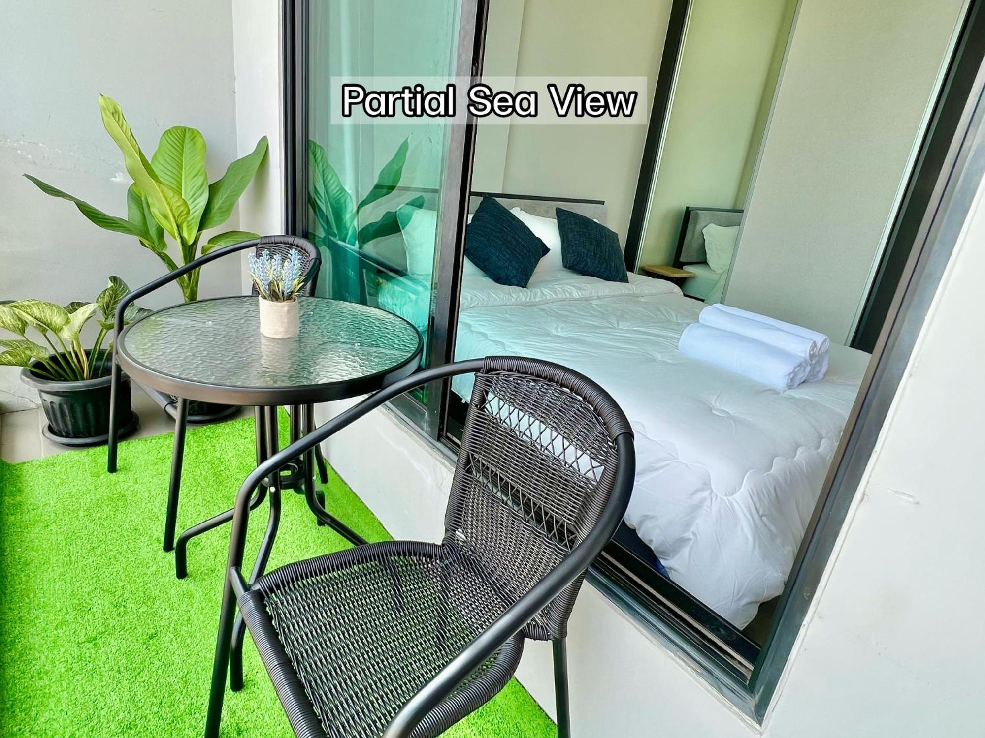 Sea View Pattaya Beach @The Base Central باتايا المظهر الخارجي الصورة